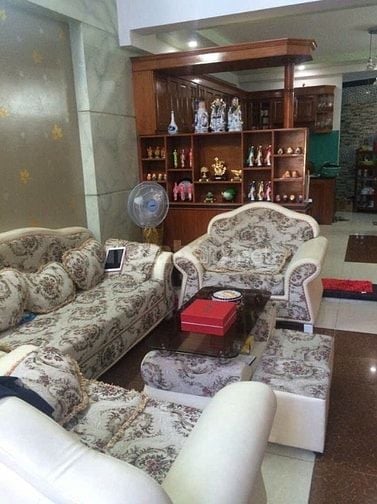 Cần bán nhà kiểu villa, khu dan trí cao, giá 25 tỷ