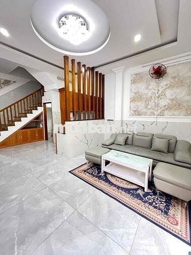 Nhà Mới Đẹp Có Nội Thất đg PHI P12: 5x10m, 2 lầu sân thượng
