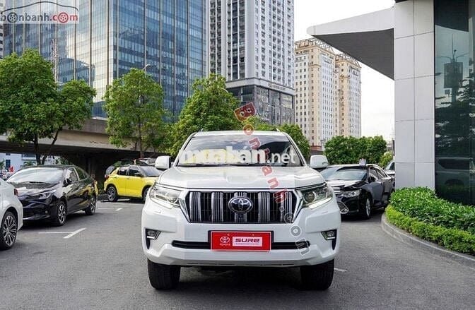 Toyota Prado VX 2.7L 2022 - 2 Tỷ 699 Triệu