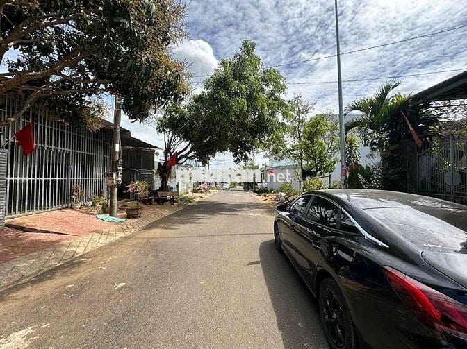 Lô đất ngộp đường 07 Đại học Tôn Đức Thắng