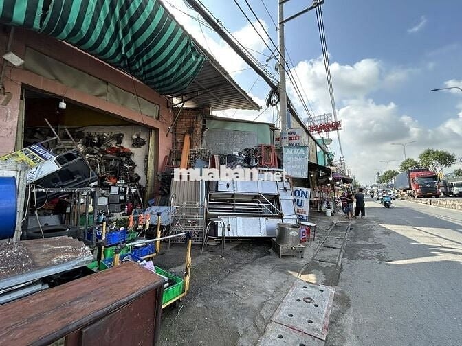 Bán nhà mặt tiền quốc lộ 22 (Lê Quang Đạo)