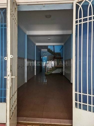 Chính chủ Cần bán căn nhà mới đẹp, hai mặt hẻm,Hẻm xe hơi 325 Hoà Hảo,