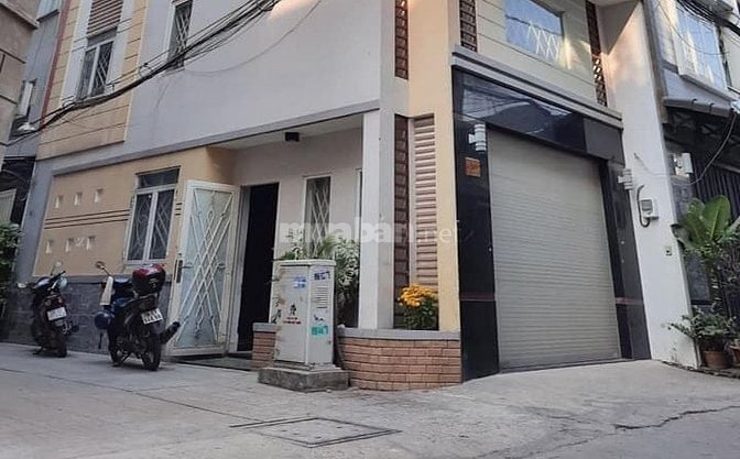 Bán nhà căn góc đường Nguyễn Cửu Vân mặt tiền trước nhà rộng 4m 1T1L