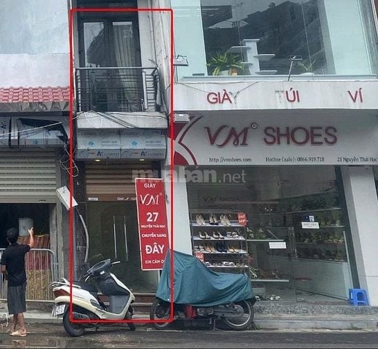 Cho thuê nhà mặt phố Nguyễn Thái Học 29m2 rộng, thoáng mát