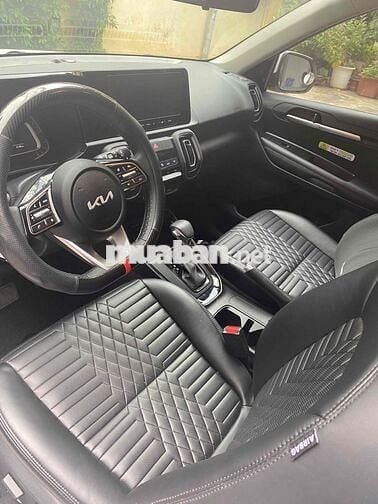 Kia Sonet 2024 1.5 Premium	 - 6000 km