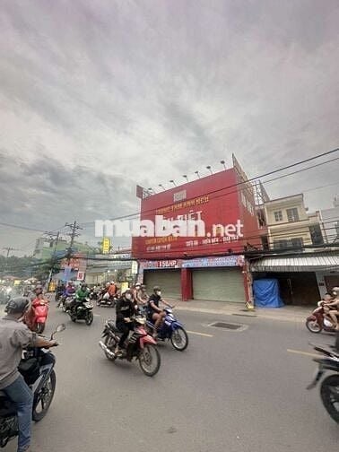Ngang khủng 8M, dài 12M, DTSD 96M2, vị trí KD cực đẹp.