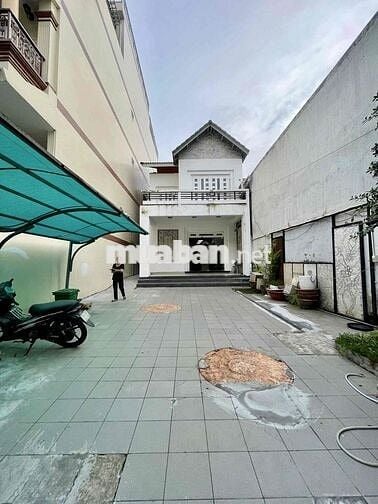 Villa Sân Vườn Rộng - Đường Vũ Ngọc Phan, Quận Bình Thạnh