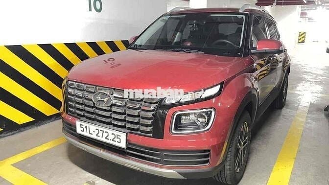 Hyundai Venue 2024 - 1950 km