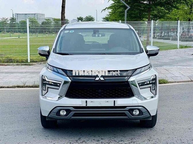 Mitsubishi Xpander 2024 Premium 1.5 AT - 30000 km