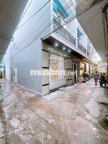 Nhà dsh 1trệt 1 lầu khu phố thanh hà cần giuộc long an