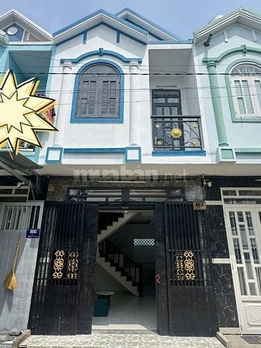 Chủ bán nhà 1 trệt 1 lầu (4x11) ngay chợ Nhị Xuân Hóc Môn.Giá 375tr