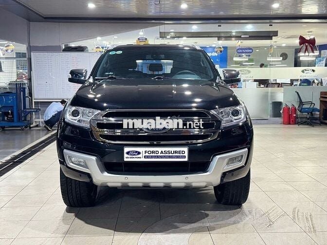 Ford Everest Titanium 4x2 2024 - 74000 km