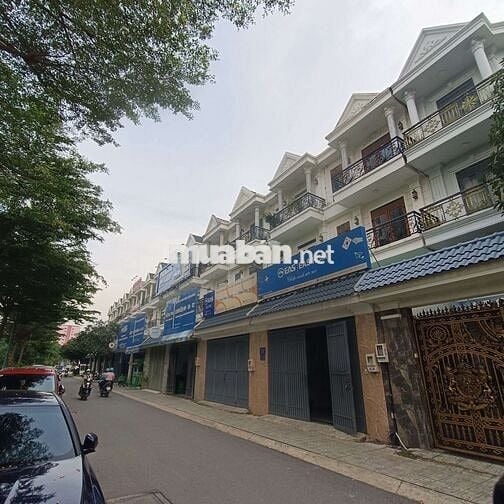 Biệt thự liền kề 5x25 ( 3 tầng) đối diện 8 lốc chung cư