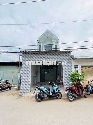 Bán nhà mặt tiền Xuân Thới Thượng 4, gần đường  Phạm Văn Sáng