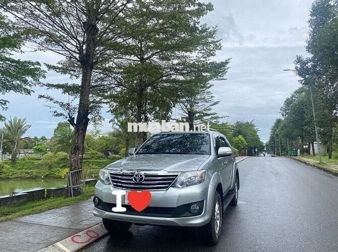 Toyota Fortuner 2014 2.7V 4x2 AT - 124000 km