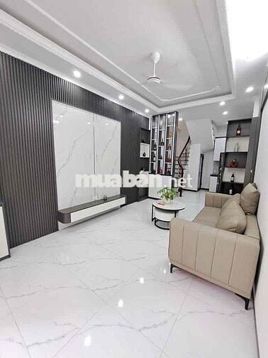 Nhà ngõ Lĩnh Nam - 30m2 - 3 ngủ - Hoàng Mai