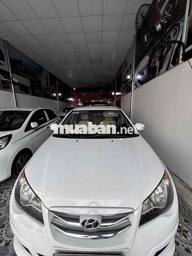 Hyundai Avante 2014 1.6 MT - 65000 km