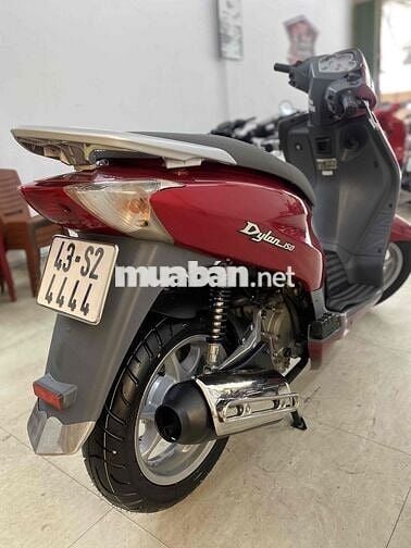 Dylan đỏ tứ quí 4 xe quá đẹp