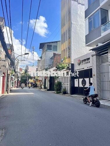 BÁN NHÀ ĐẸP HẺM XE HƠI, 3 TẦNG KIÊNG CỐ, TRUNG TÂM TÂN BÌNH, 5,6 TỶ