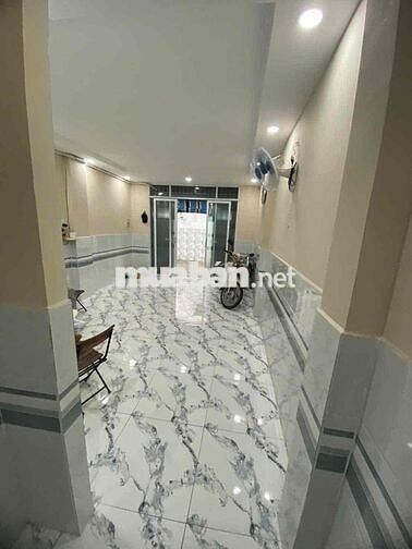 Cho thuê nhà hxh 4x11m 1 lầu 2pn 2wc  full nội thất 10tr