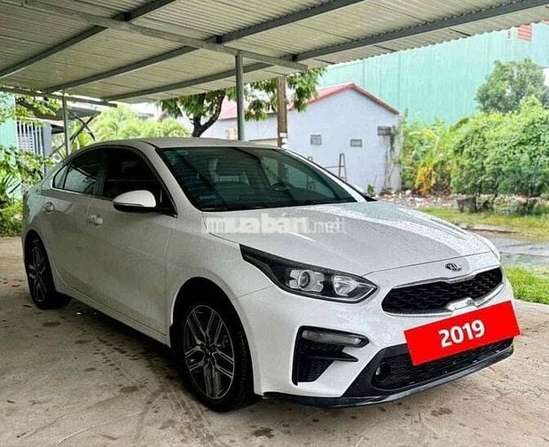 Kia Cerato 2019 1.6 AT Deluxe  xe gia đình