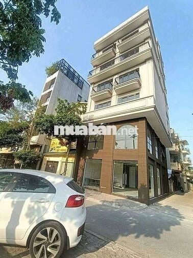 Cho thuê nhà mặt phố Ngọc Thuỵ, 90m x 3tầng,mặt tiền 7,6m.Giá chỉ 40tr