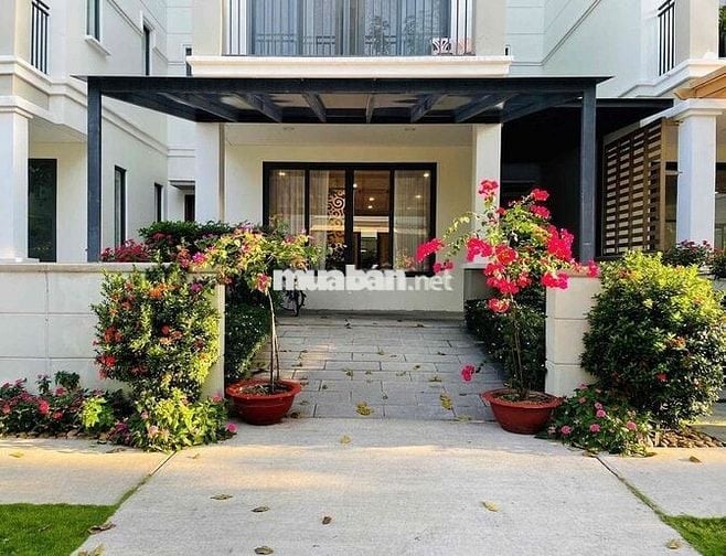 Chính chủ Cho thuê biệt thự hoàn thiện Ninesouth nhà mới đẹp