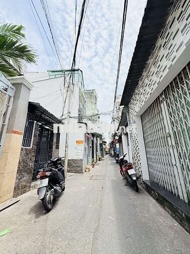NHÀ ĐẸP GIÁ TỐT 41M2, ĐOÀN VĂN BƠ Q4