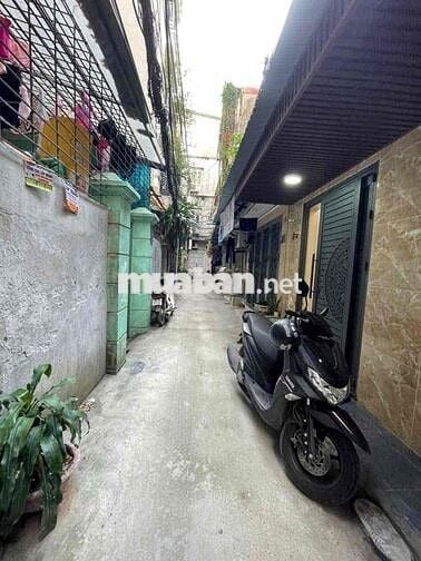Bán căn tt Tân Mai 55m,2 ngủ ngõ thông 2 đầu ô tô , gần phố tiện ích