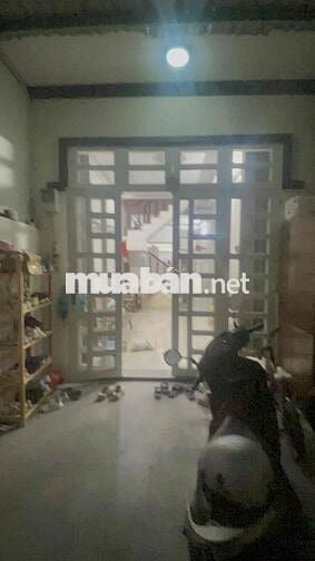 Cho thuê nhà gần Cá sấu hoa cà,/đs 48,p.HBC 2 tầng full NT giá 12tr TL