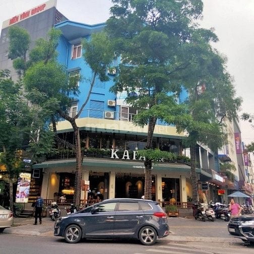 Bán nhà lô góc mặt phố Nguyễn Khánh Toàn, Hà Nội