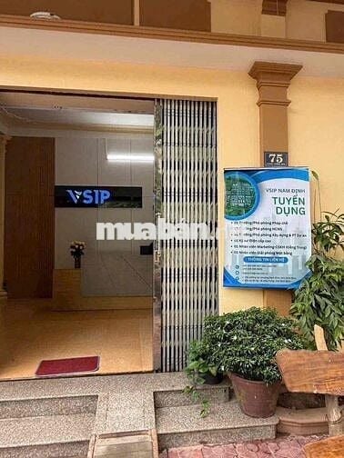 mặt đường kinh doanh giá hơn 1 tỷ