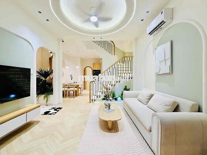 Bán nhà Lê Hoàng Phái,59m2, 2 Tầng, 3PN,có sân để xe rộng, nhà mới, TL