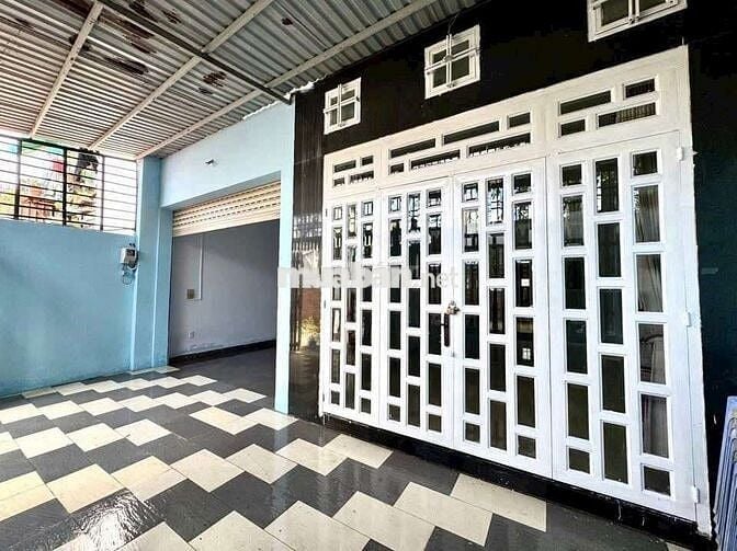 CHO THUÊ NHÀ DIÊN TICH LON. BẮC LÂN BÀ ĐIỂM HOCMON
👉DT 8x20m