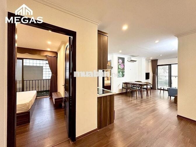 CĂN HỘ 2N1K BAN CÔNG FULL ĐỒ NGAY ĐƯỜNG LỚN VÕ CHÍ CÔNG - TÂY HỒ