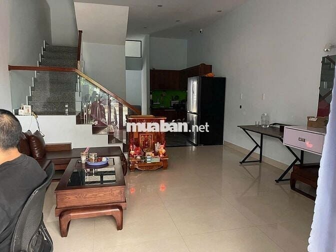 nhà 1 trệt 1 lầu cần bán gần aeon mall tương lai- nam cẩm lệ