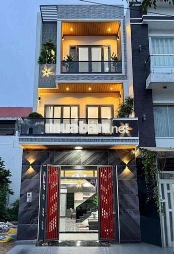 CHỦ GỬI BÁN GẤP NHÀ 1 TRỆT 2 LẦU NGAY TP THỦ DẦU MỘT , BÌNH DƯƠNG