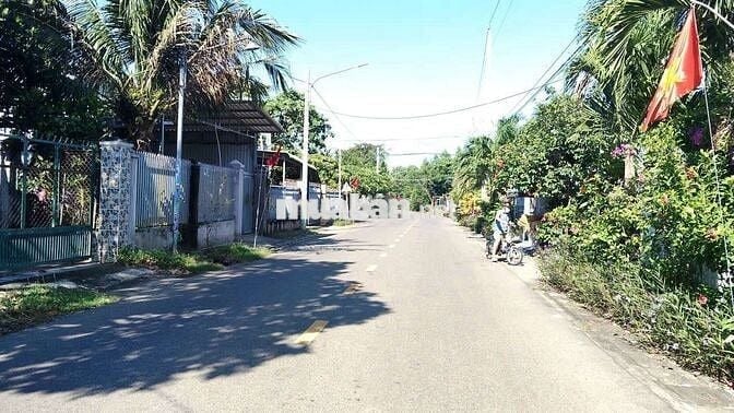 CĂN NHÀ CẤP 4 THUỘC XÃ PHƯỚC HỘI CŨ THUỘC ĐẤT ĐỎ. BÂY GIỜ THỘC P H