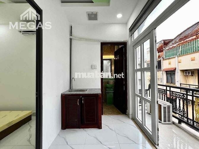 Mới 100% Full Nội Thất, Ngay Phố Đi Bộ Phan Xích Long, Giá Rẻ Nhất Khu