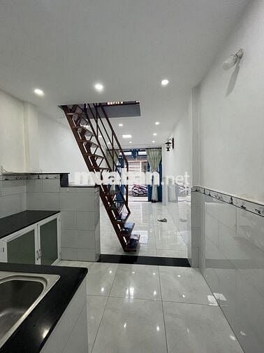 BÁN NHÀ 2 TẦNG GIÁ SIÊU TỐT SAU LƯNG MẶT TIỀN 24M² (3x8M) GIÁ 3.35T TL