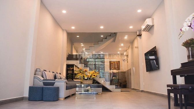 BÁN NHÀ NGỘP - 100M2 - 5.6 TỶ TL  - 2 TẦNG BTCT - GIÁP BÌNH THẠNH 