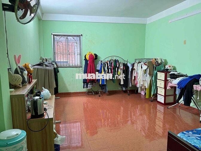 Cho thuê Lầu 1 gồm 2 phòng (28m2/ phòng )