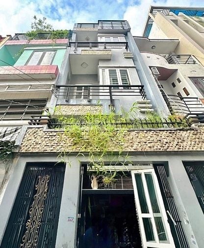 GIÁP QUẬN 10, HẺM 373 LÝ THƯỜNG KIỆT, 71M2(4x18), 4 TẦNG, HẺM Ô TÔ