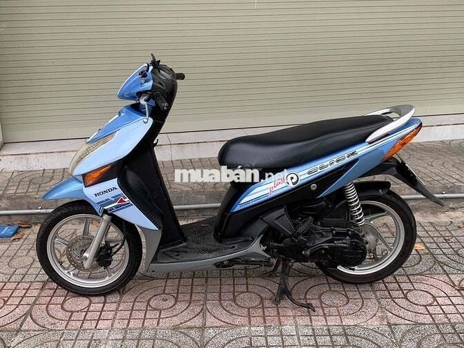 honda click  (bán hoac giao luu)