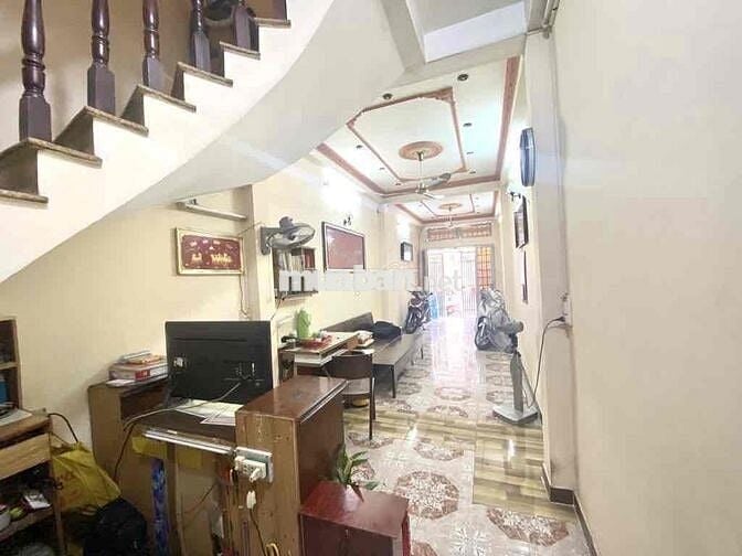 👉PHAN ĐÌNH PHÙNG PHƯỜNG CẨU KIỆU GẦN CHỢ PHÚ NHUẬN  HXH:4 TẦNG,DT 60M2