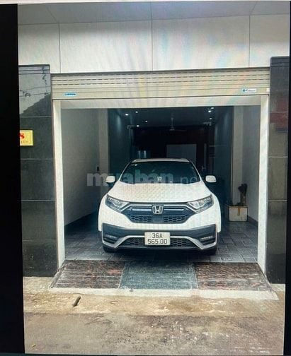 Cho thuê căn nhà số 28 Vệ Yên, có gara nhà đẹp 96m2 - 2PN
