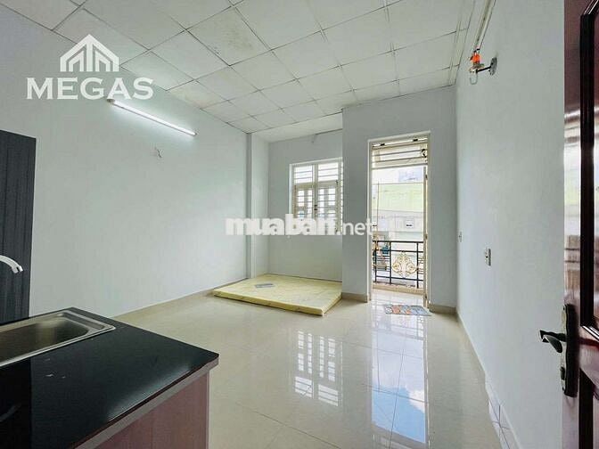 Chính Chủ Cho Phòng Có Ban Công Có Nội Thất Khu Tên Lửa Có sẵn