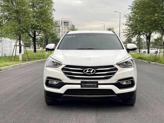 Hyundai SantaFe 2019 tiêu chuẩn 2.4L - 54,000 km.