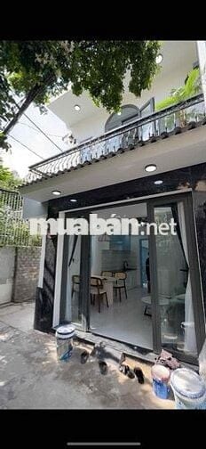 Cần bán nhà mới đẹp hẻm Lê Lợi