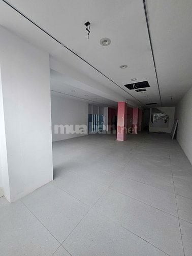 CHO THUÊ MBKD- VĂN PHÒNG 110-220M2 GIÁP QUẬN 1